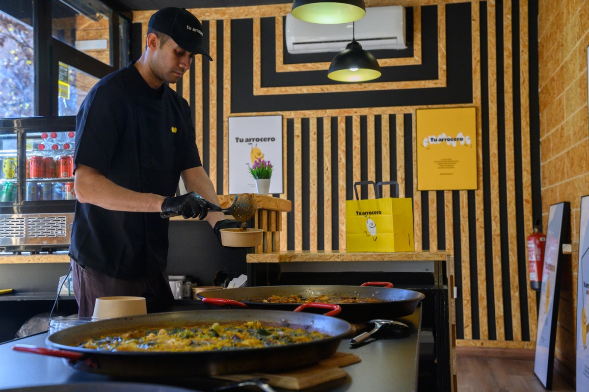 Servir paellas