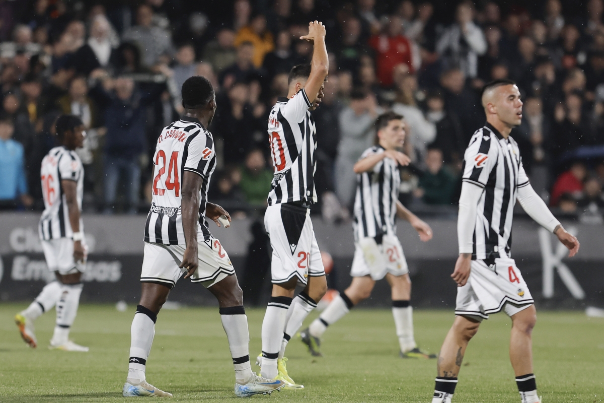 Las mejores imágenes del polémico empate del Castellón ante el Albacete en Castalia