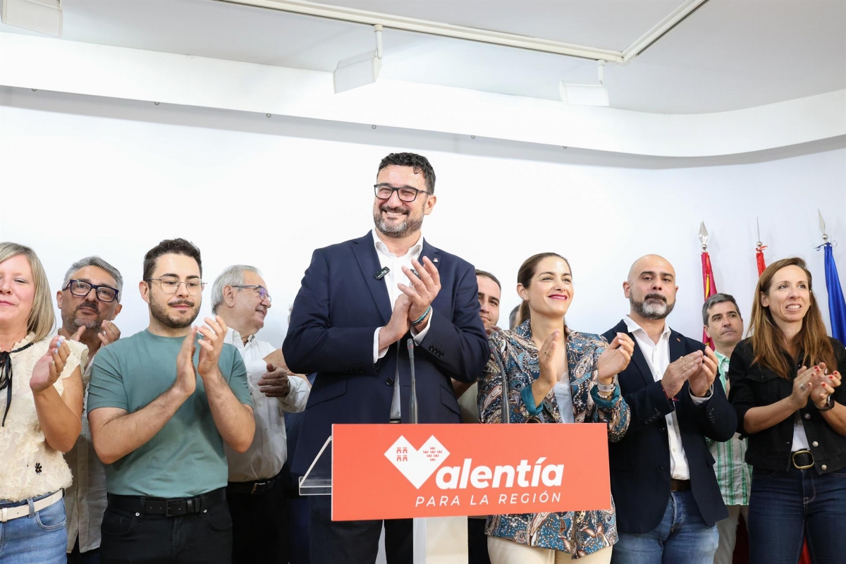 Ginés Ruiz da el paso y presenta su candidatura para liderar el PSOE en Murcia 