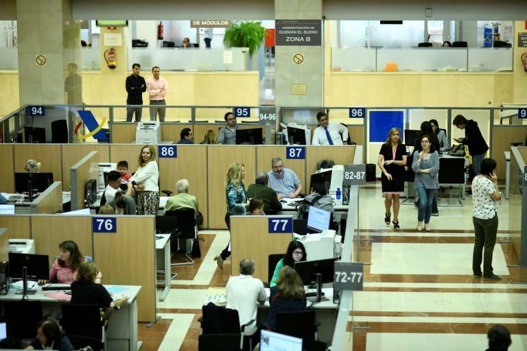 La Generalitat formará a los funcionarios para innovar en la resolución de 