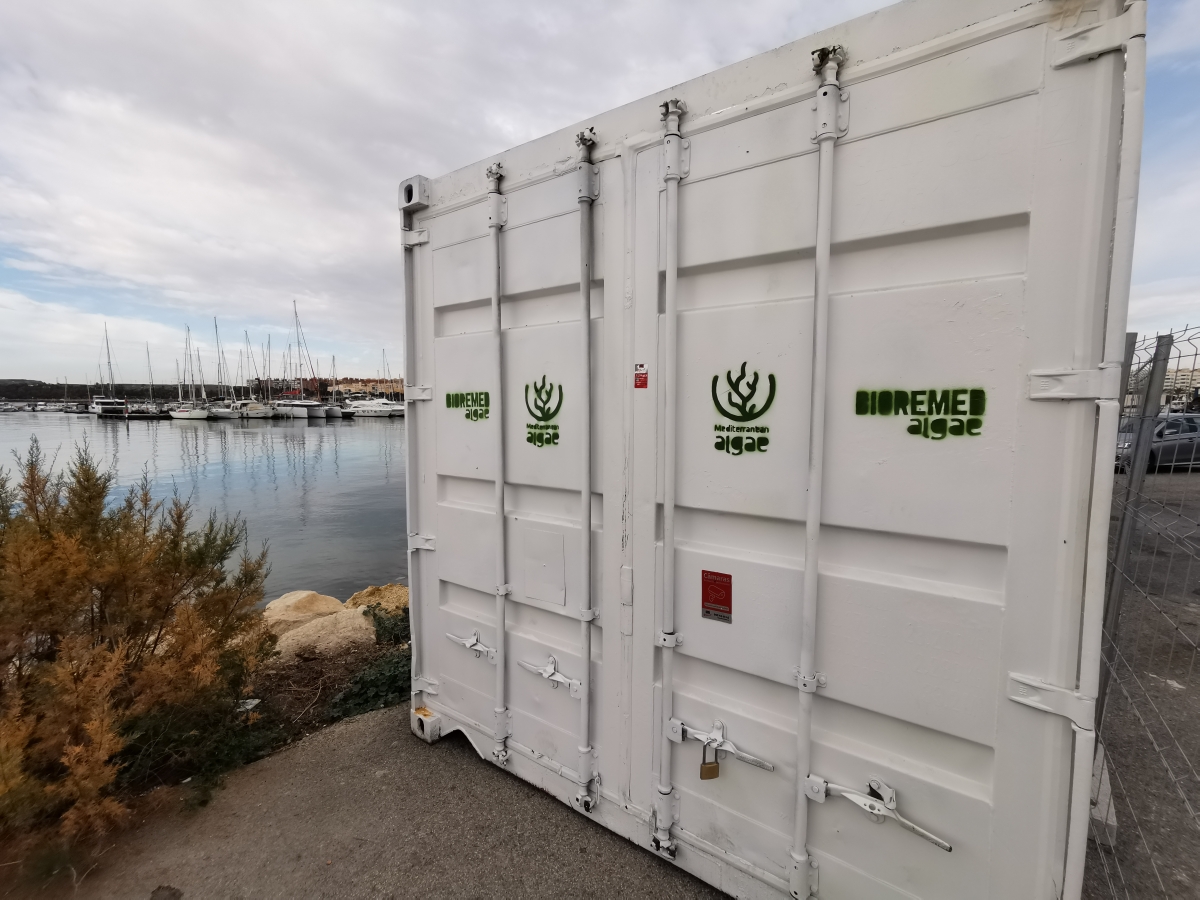 El Puerto reivindica su sostenibilidad: transporte intermodal, sistema antivertidos y biofiltros