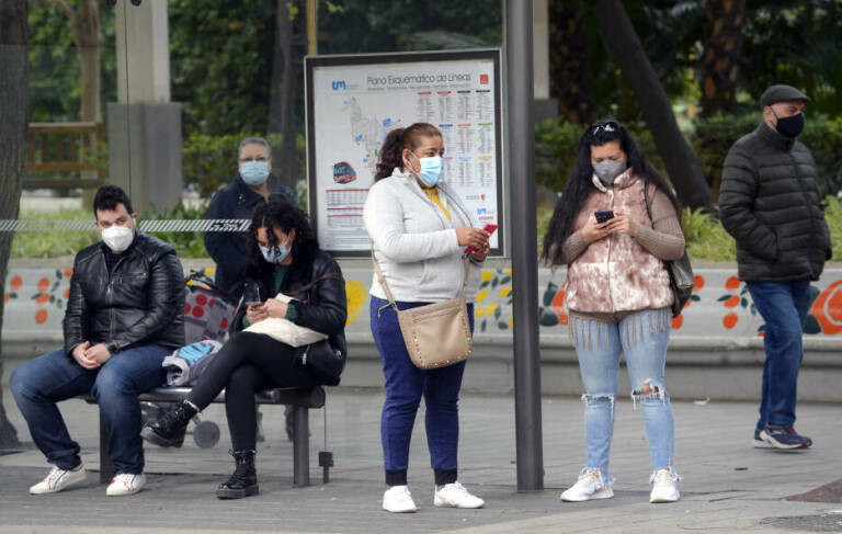 El adiós a las mascarillas deja en la Región una factura media por hogar de 282 euros en material de protección en pandemia