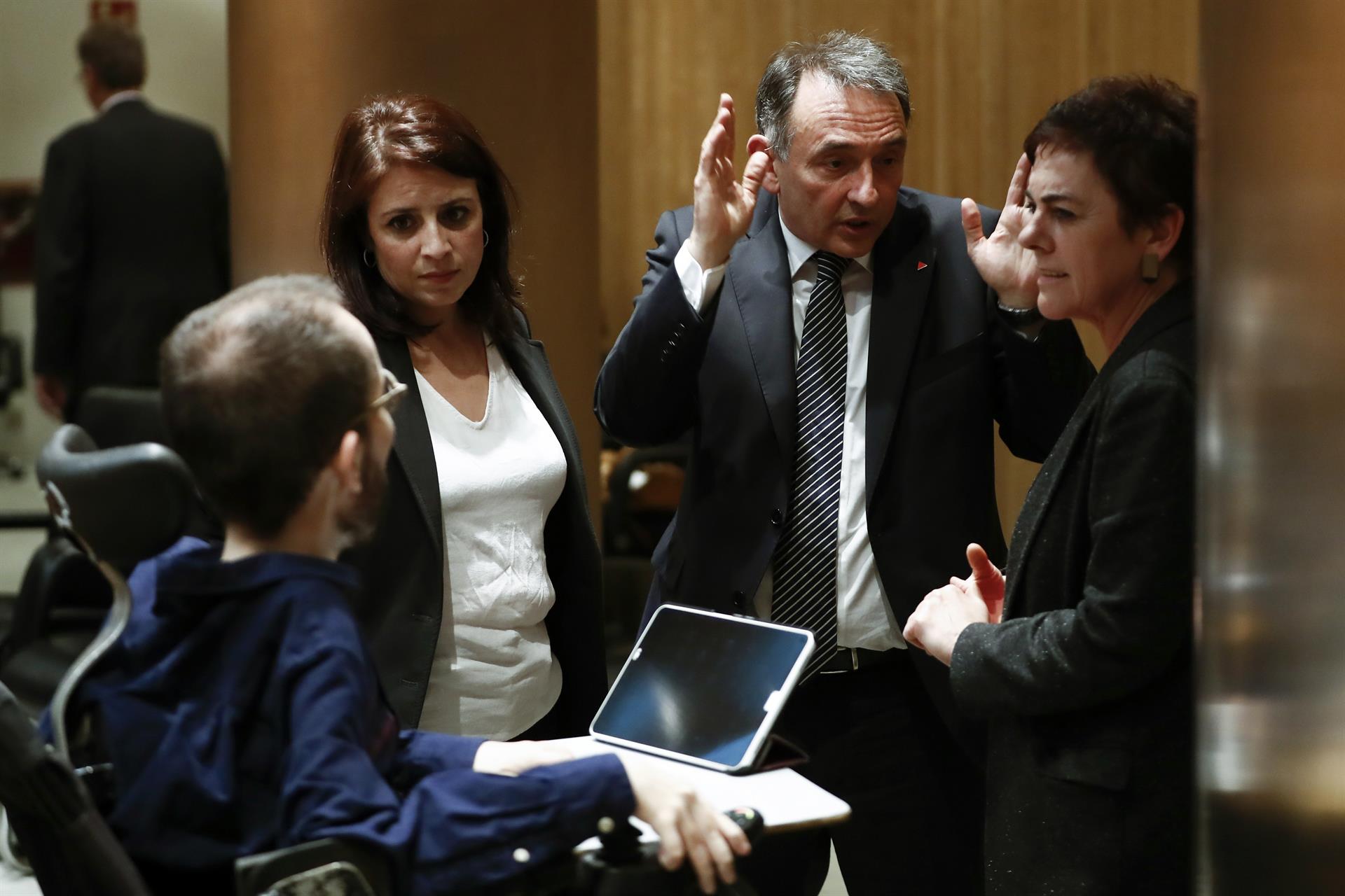 PSOE, Podemos y Bildu pactan la derogación 